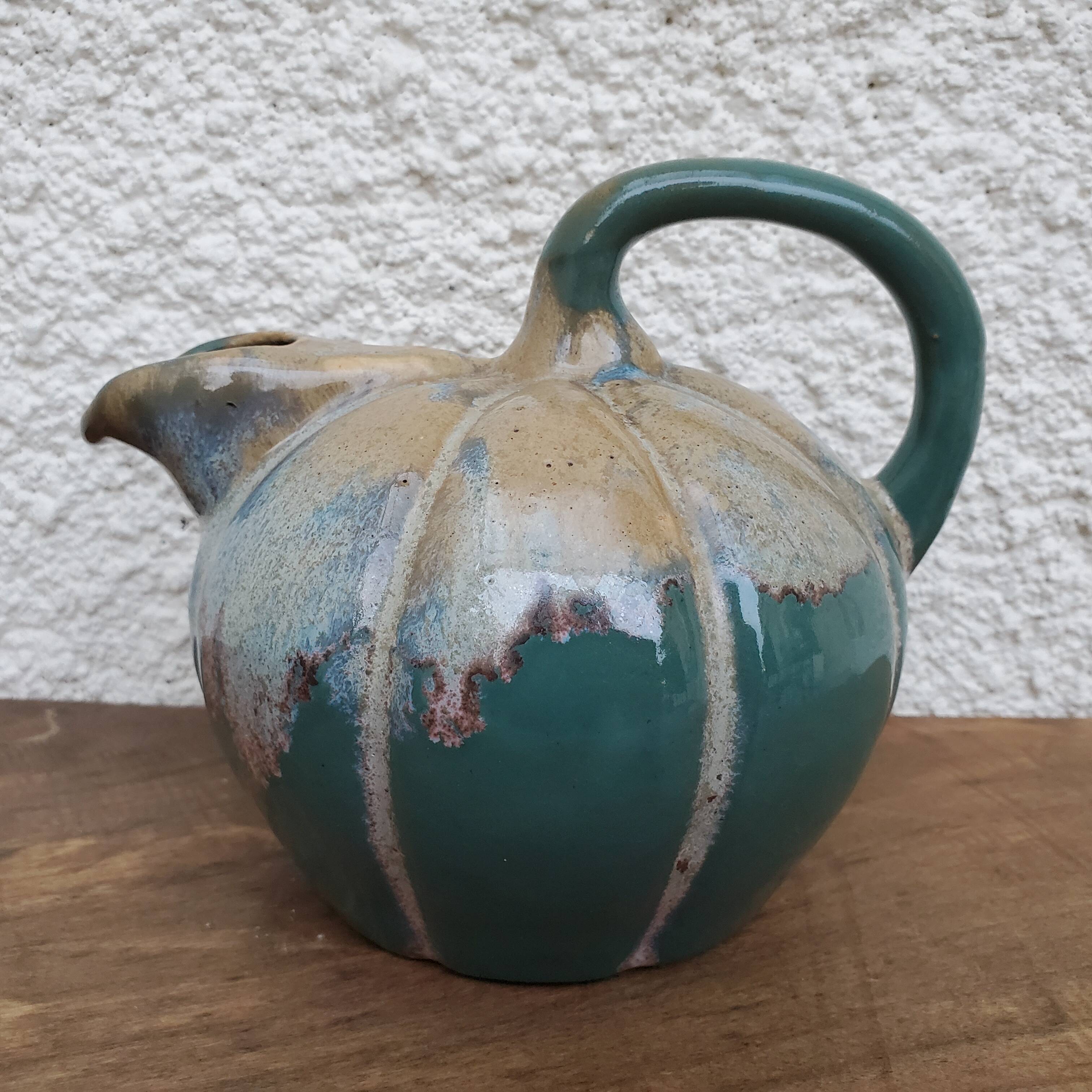 Pitcher melon coloquinte sandstone signed Pointu