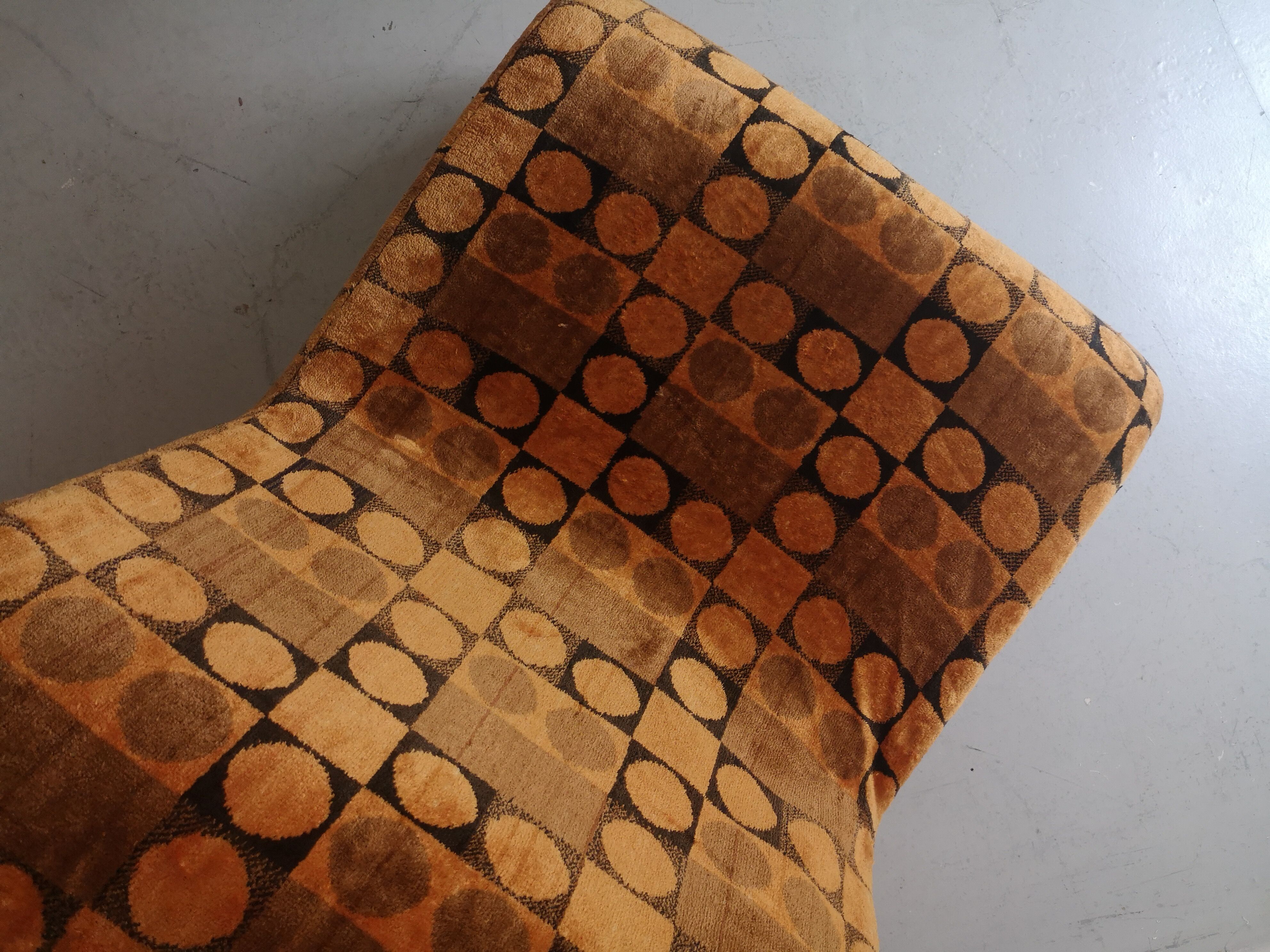 Space age foam chair with geometric pattern, 1960/1970 design.