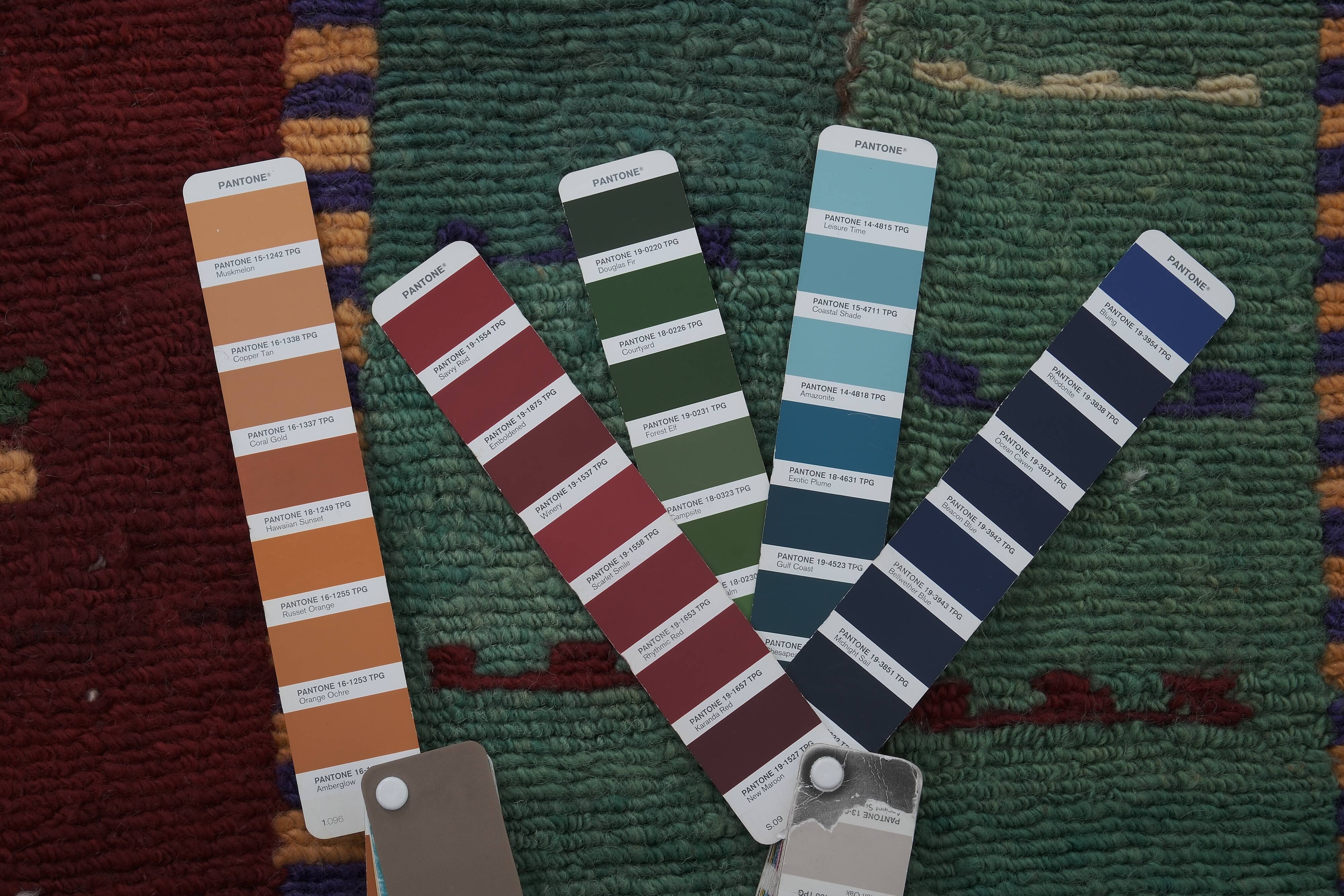 Vintage Turkish Oushak Rug Handwoven 107x160 cm