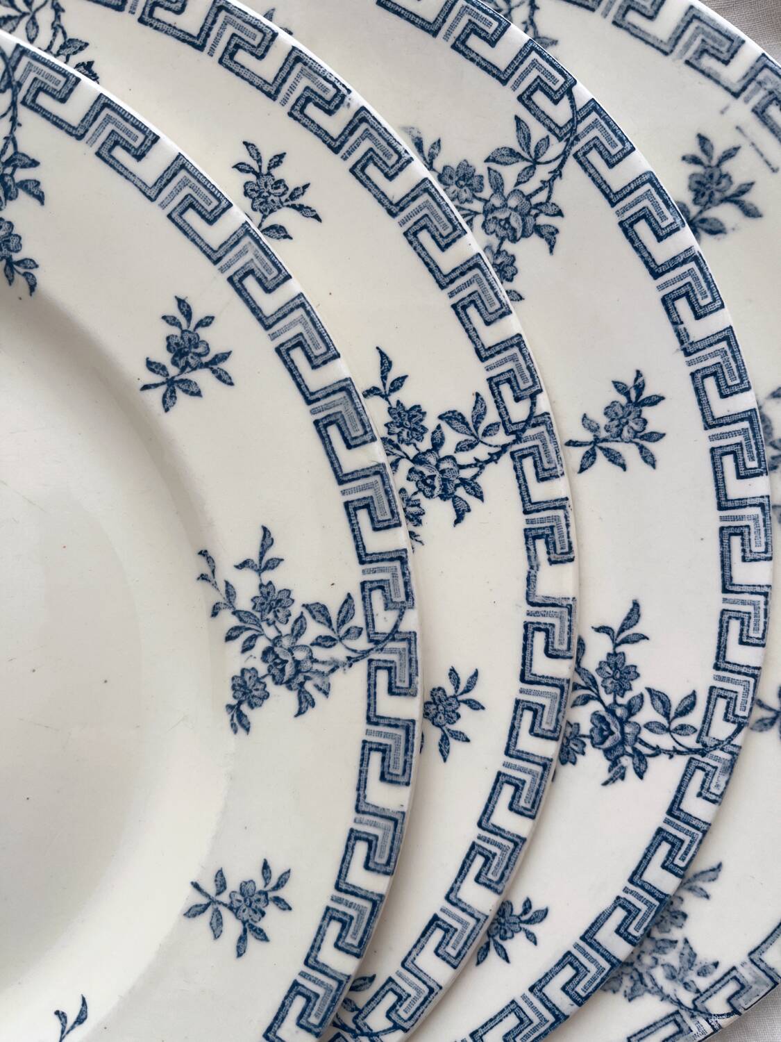 4 assiettes plates en terre de fer « Athènes » Clairefontaine