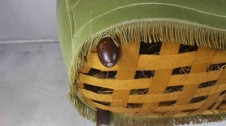 Danish curved green button sofa from the 1940s