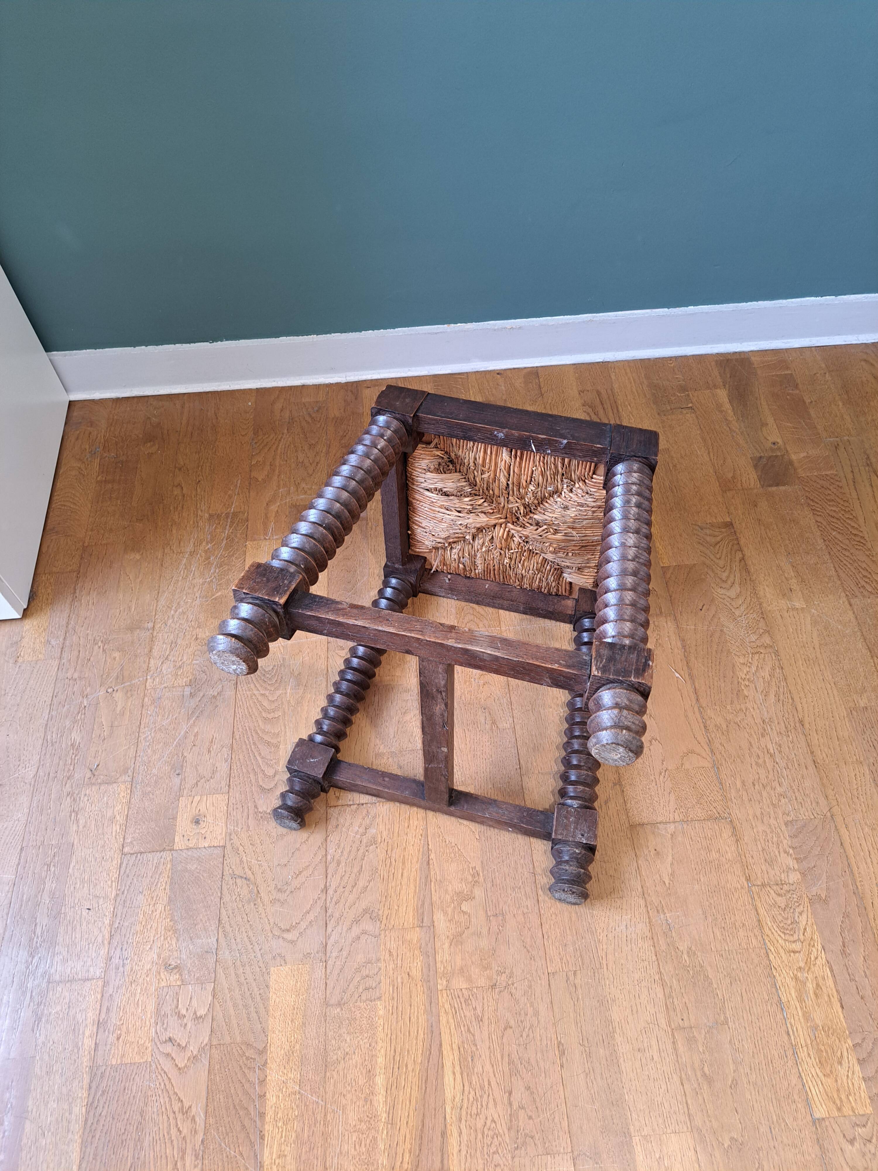 Arts and crafts stool