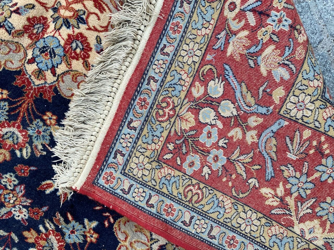 Persian style carpet in wool 250x354 cm