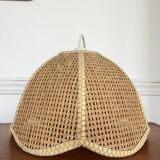 Vintage flower-shaped rattan pendant light