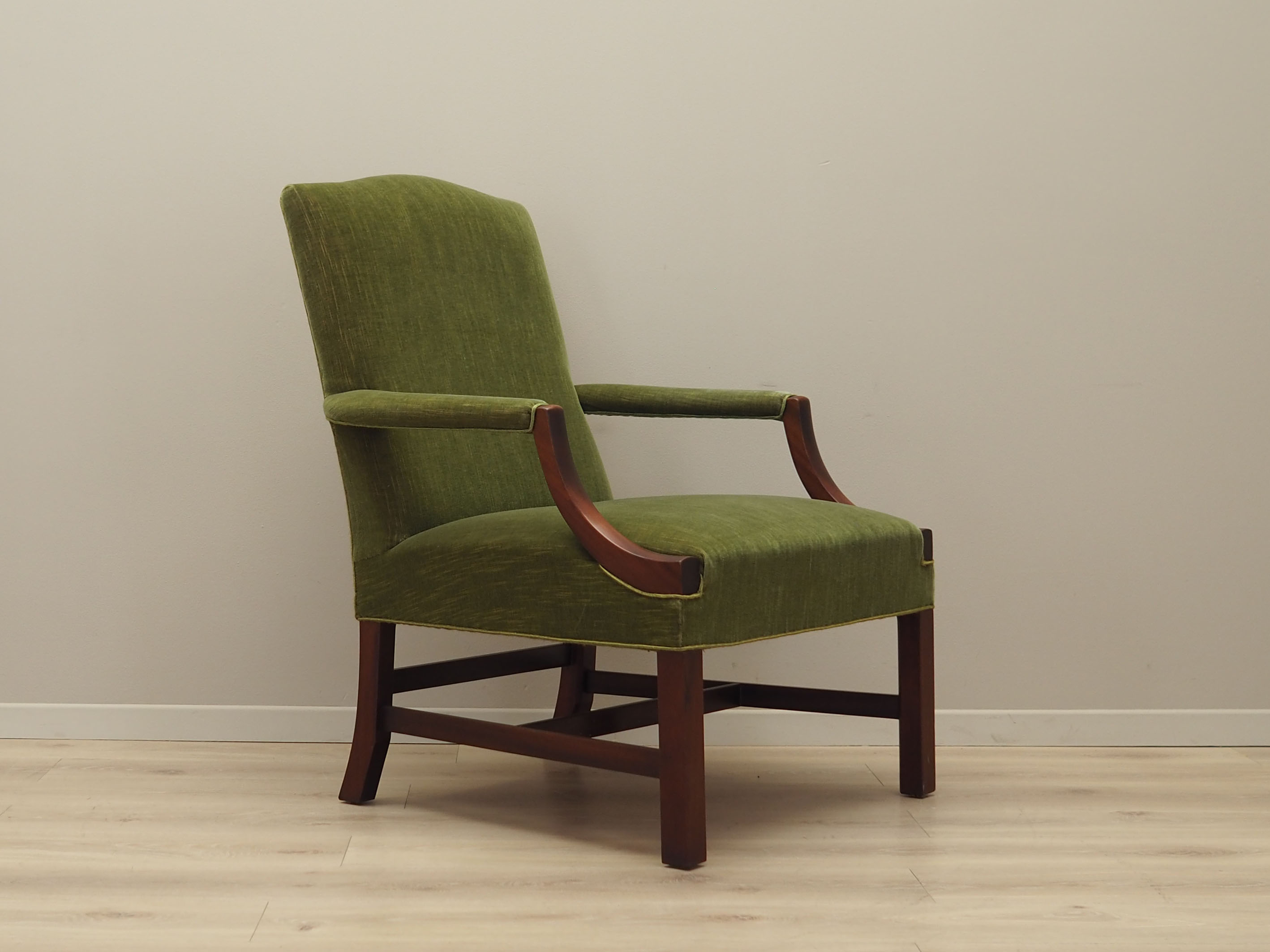 Fauteuil en acajou, design danois, années 1970, production: Danemark