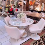 Table and chairs set