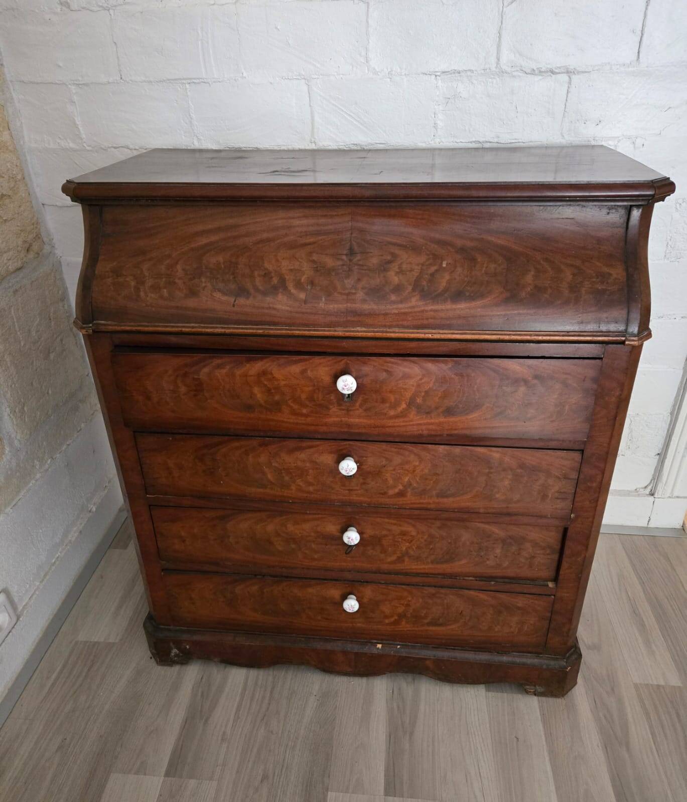 Commode ancienne
