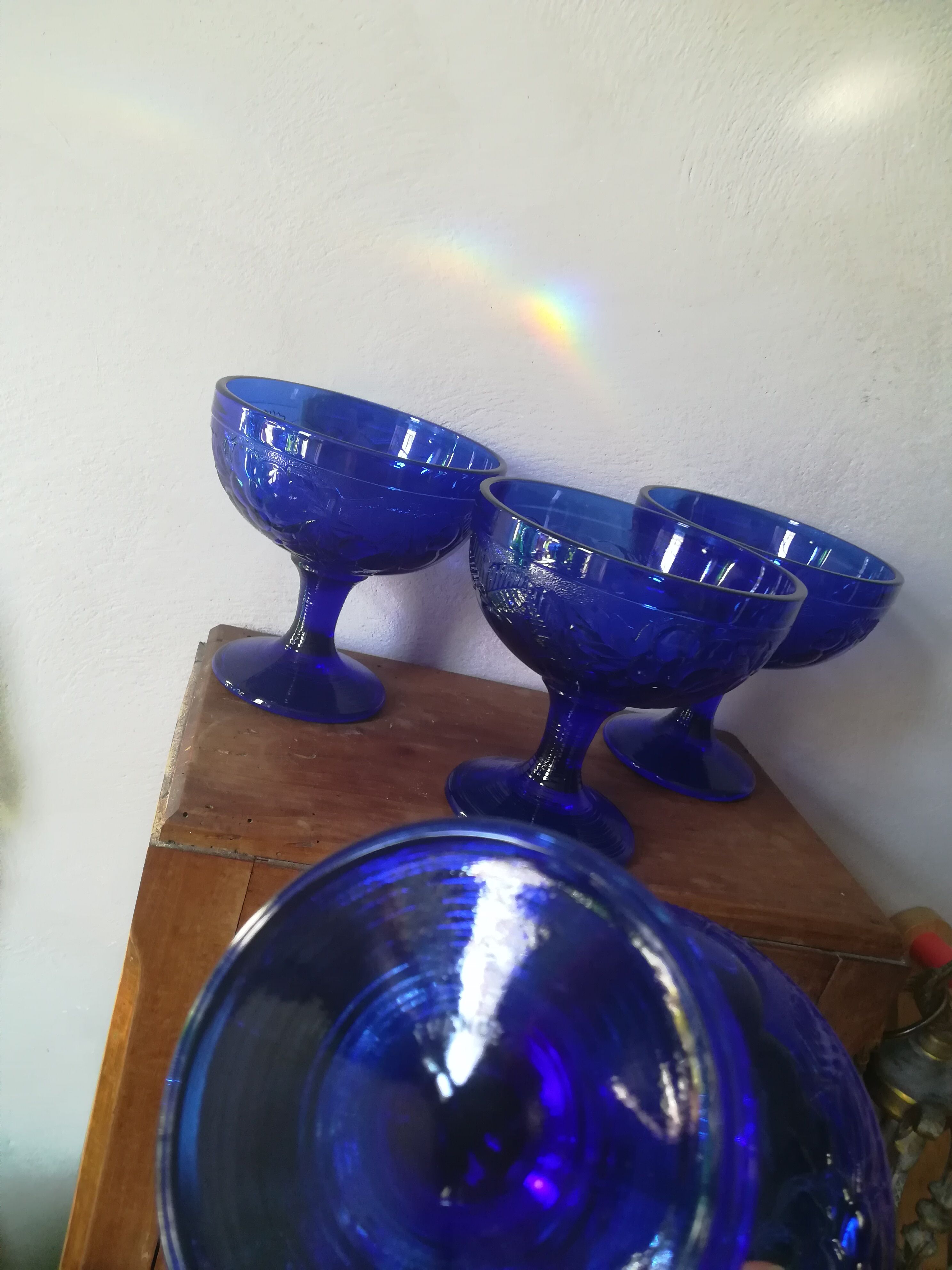 4 cobalt blue dessert cups