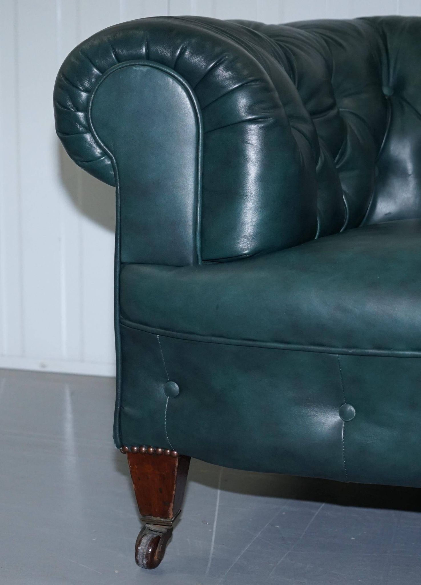 Victorian restored leather Chesterfield sofa 1890 Cornelius V Smith with springs