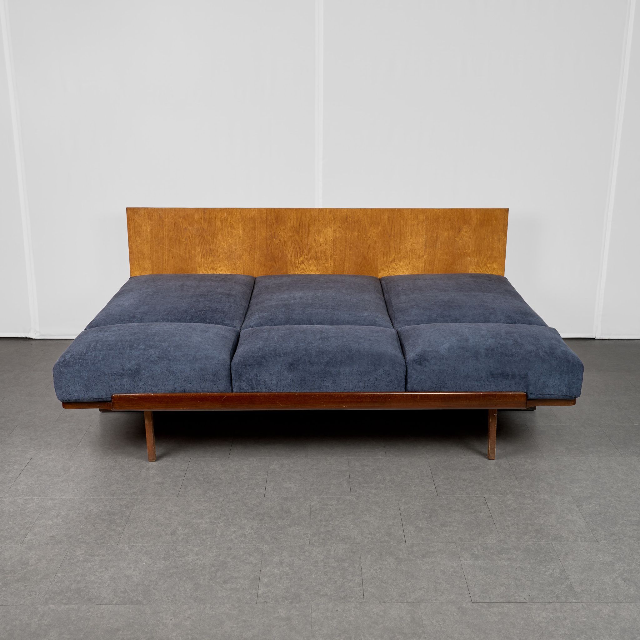 Art Déco sofabed by Jindřich Halabala for UP Závody, 1950s, Czechoslovakia