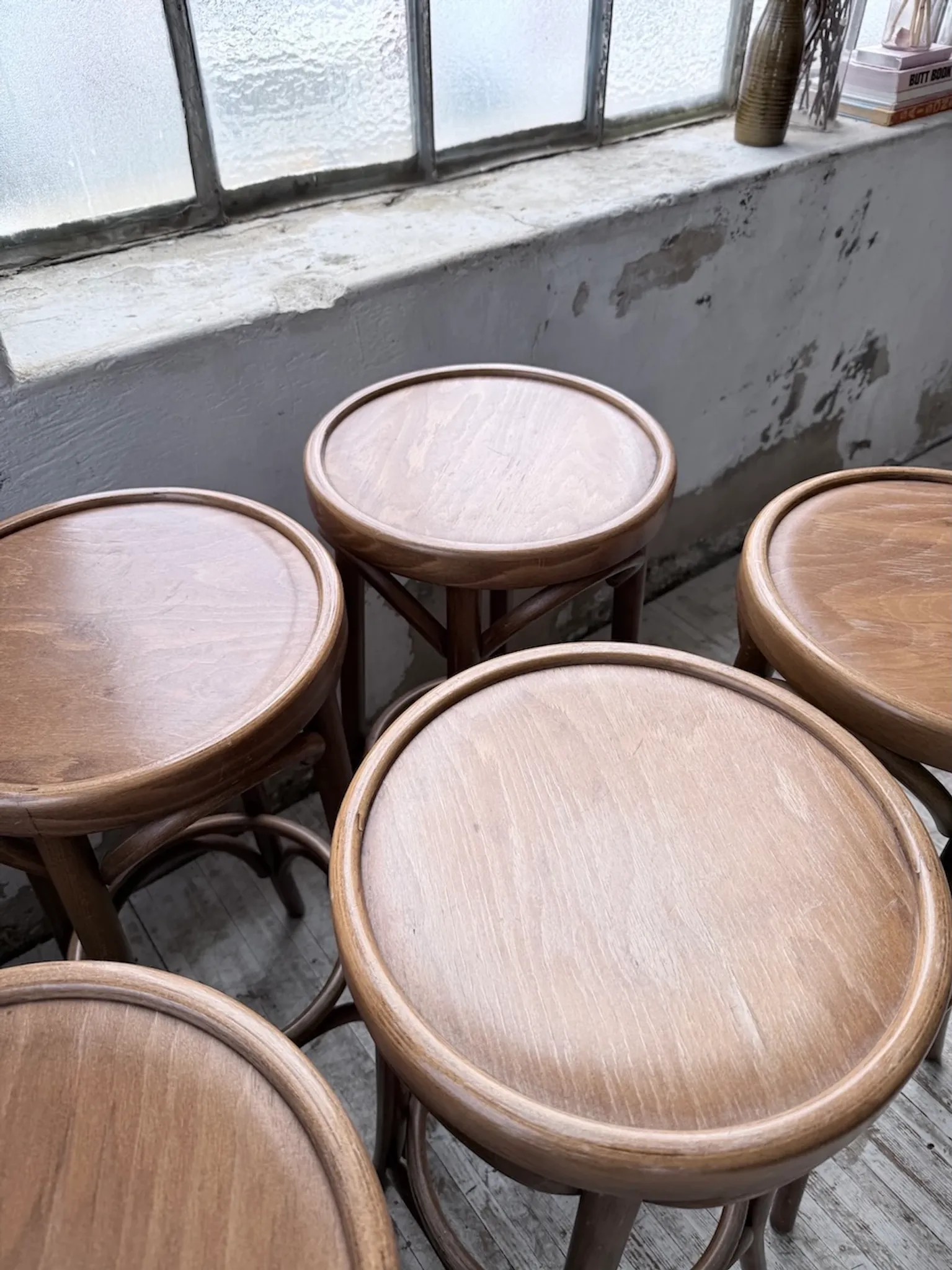 Set of 8 bistro-style bar stools Baumann.