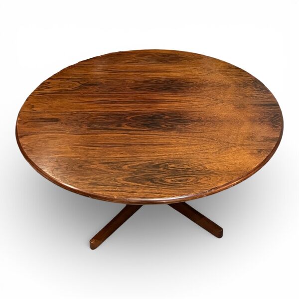 Table basse ronde en palissandre de Karl-Erik Ekselius, 1960