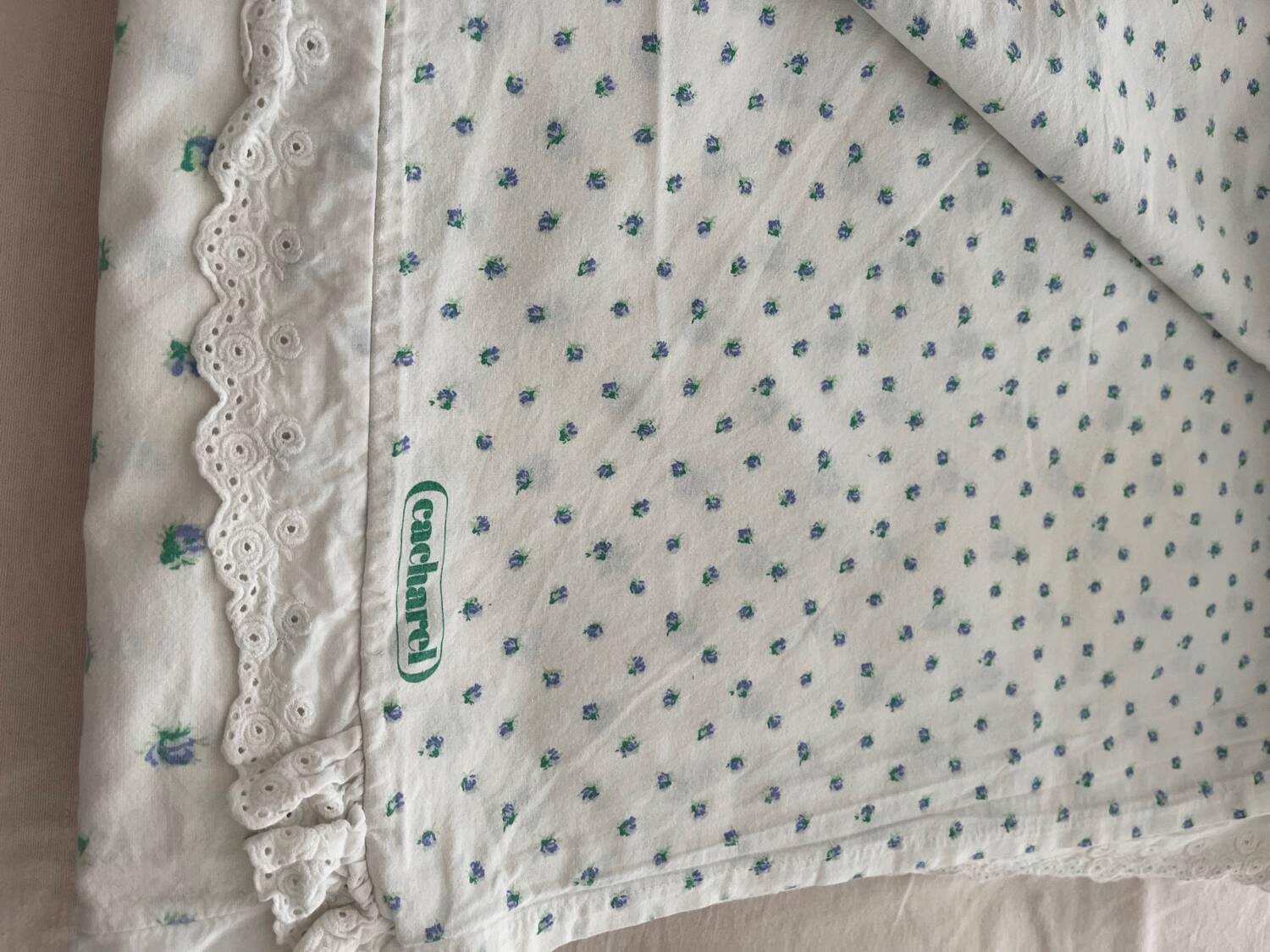 Cacharel duvet cover