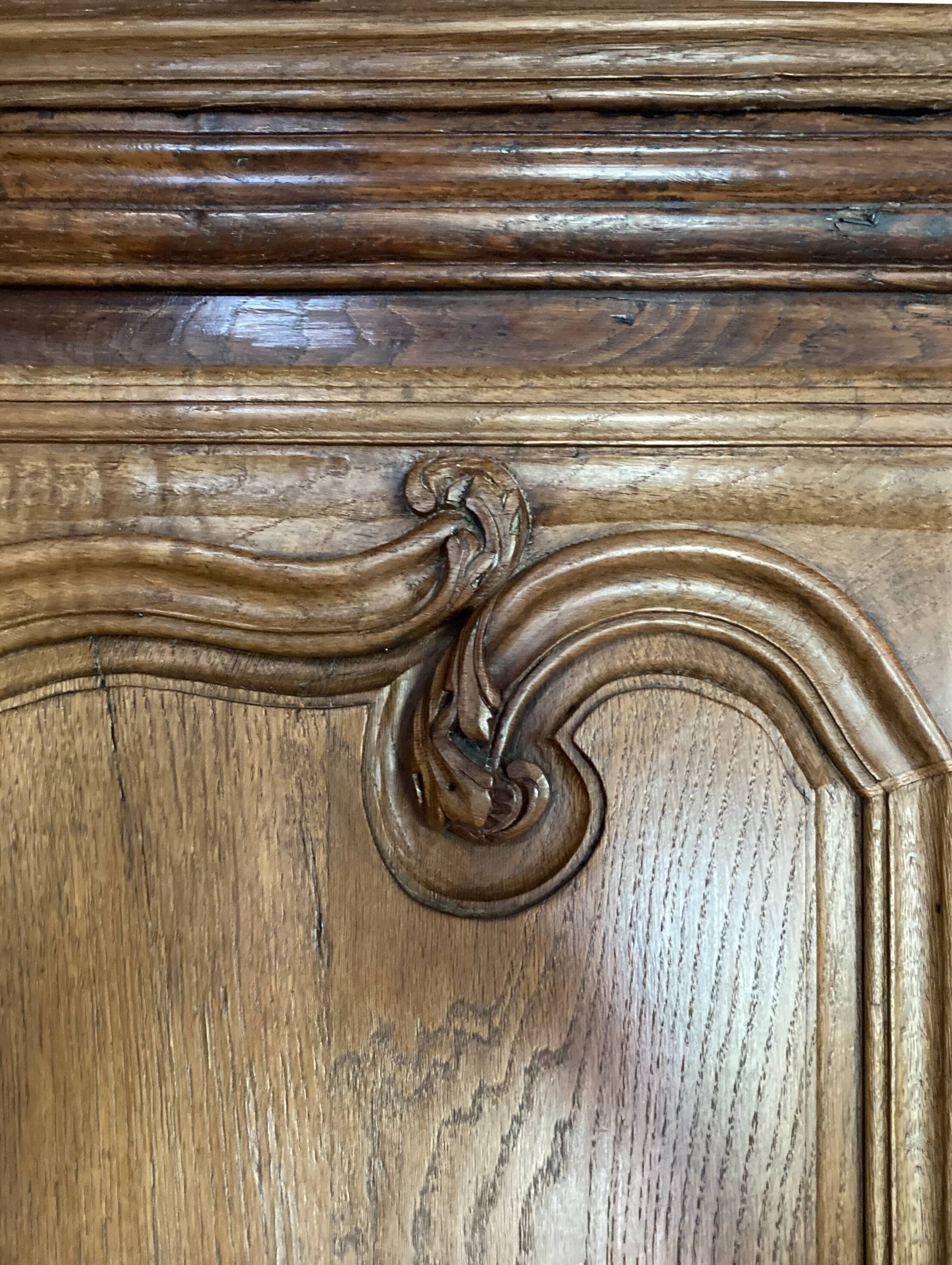 Regency castle buffet