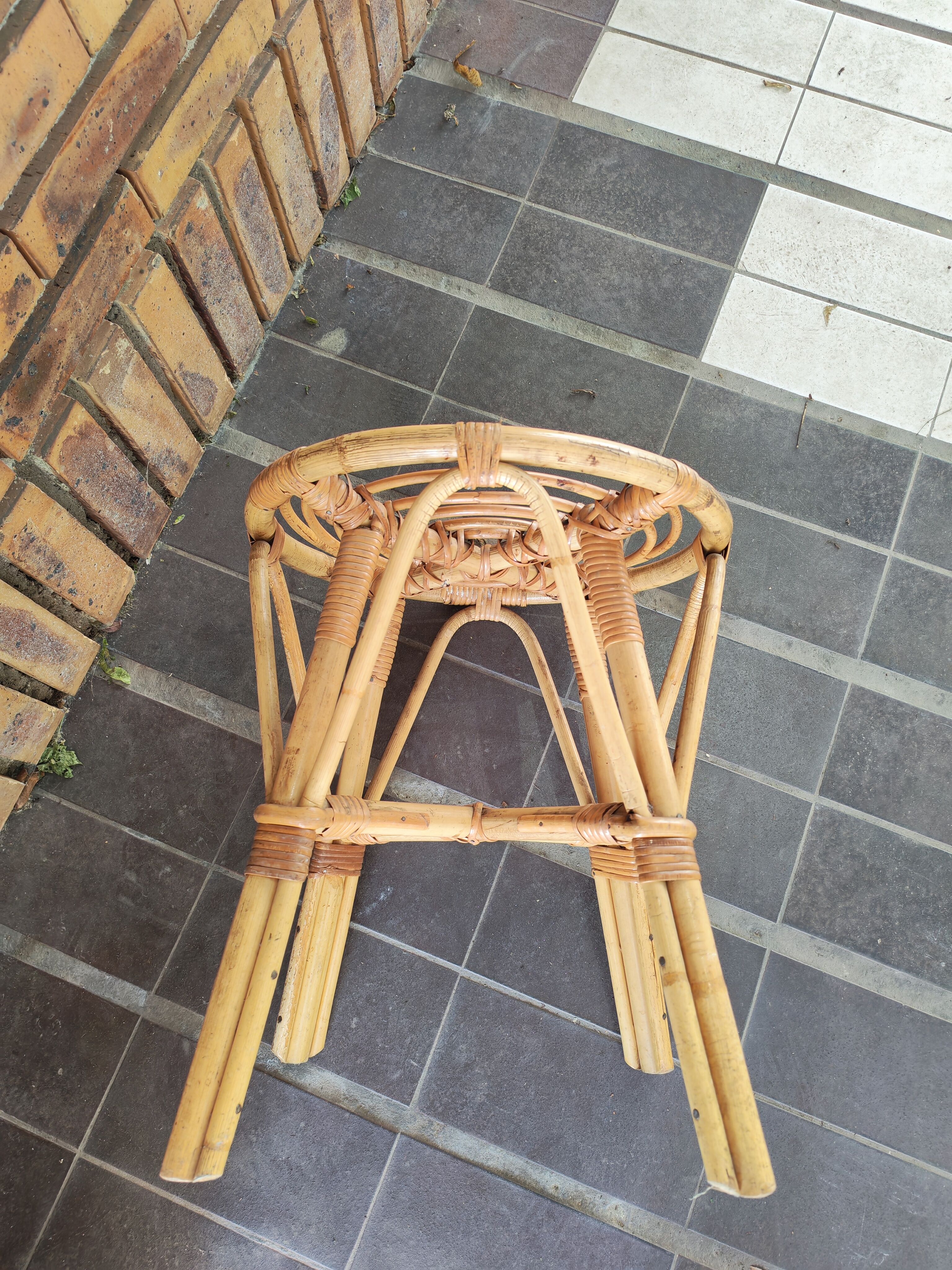 Spiral stool in bamboo rattan in the style of Jean Royère.