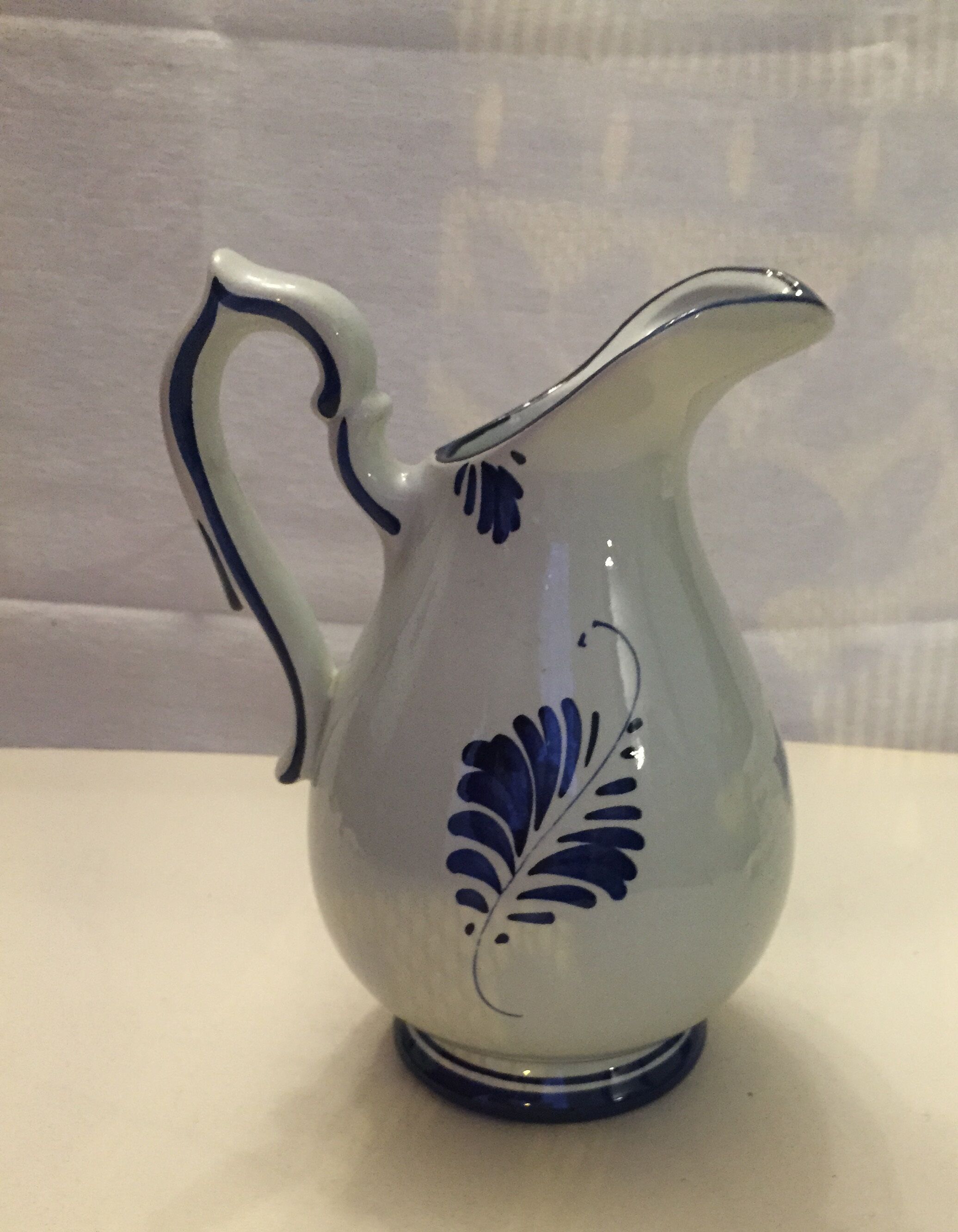 Delft pitcher