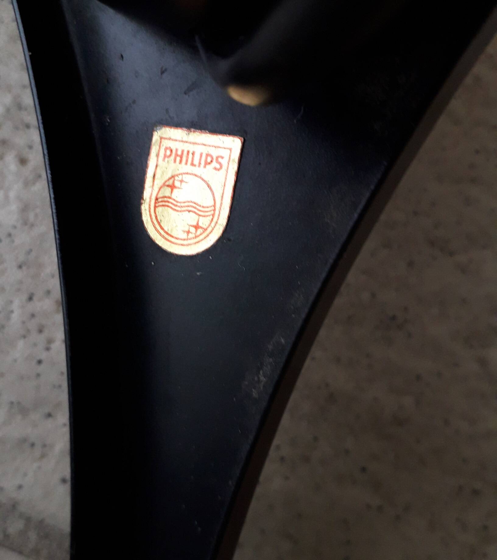 Philips chandelier suspension