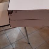 Kitchen table and 2 formica chairs