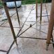 Table gigogne ancienne avec plateau marbre