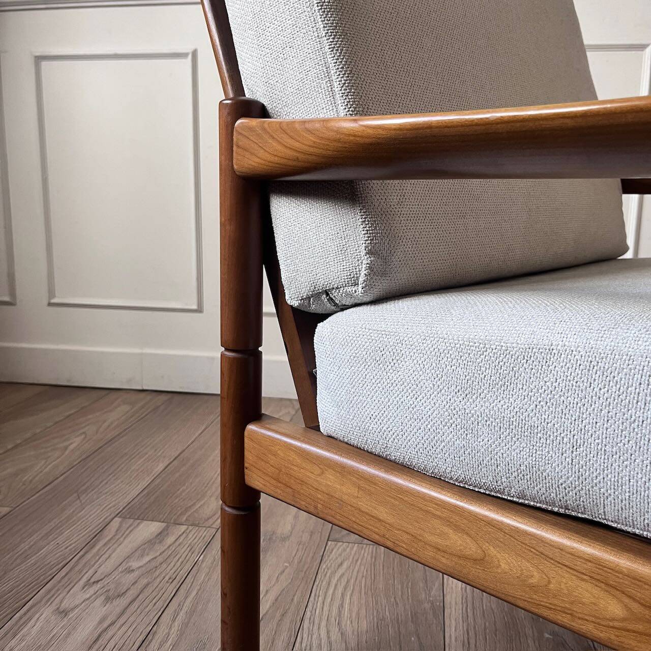 Fauteuil scandinave tissu blanc