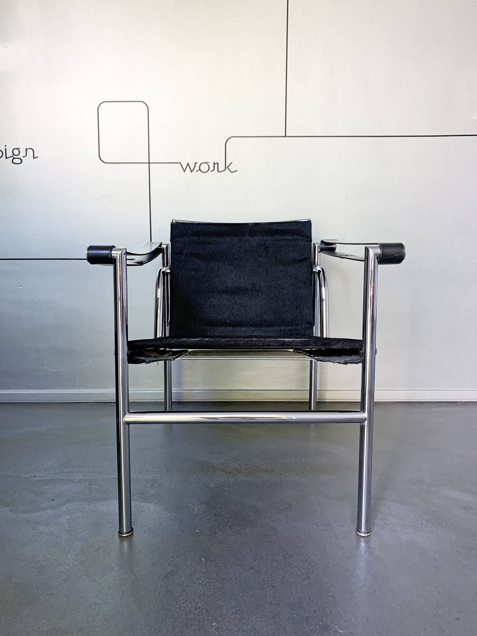Armchair LC1 No. 10601 Le Corbusier and Charlotte Perriand for Cassina 1960