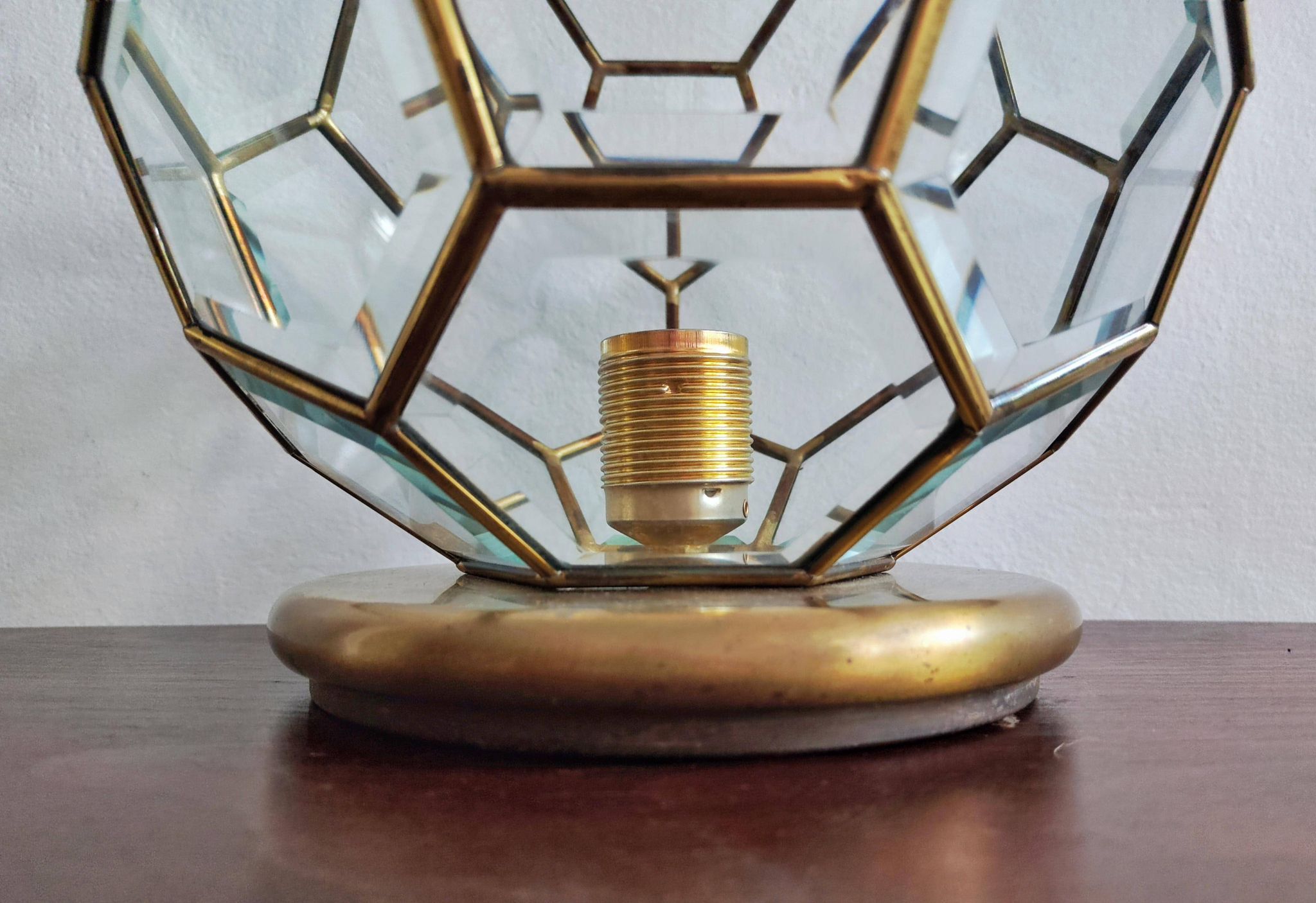 Adolf Loos style lamp in brass and faceted glass from the 1950s.