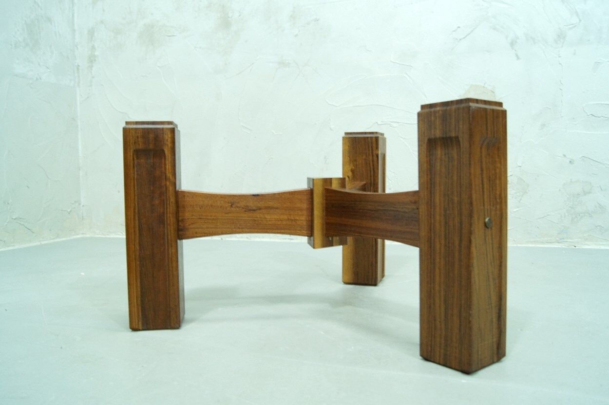 Table basse italienne moderne de bois de rose années 60