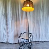 E-reader floor lamp