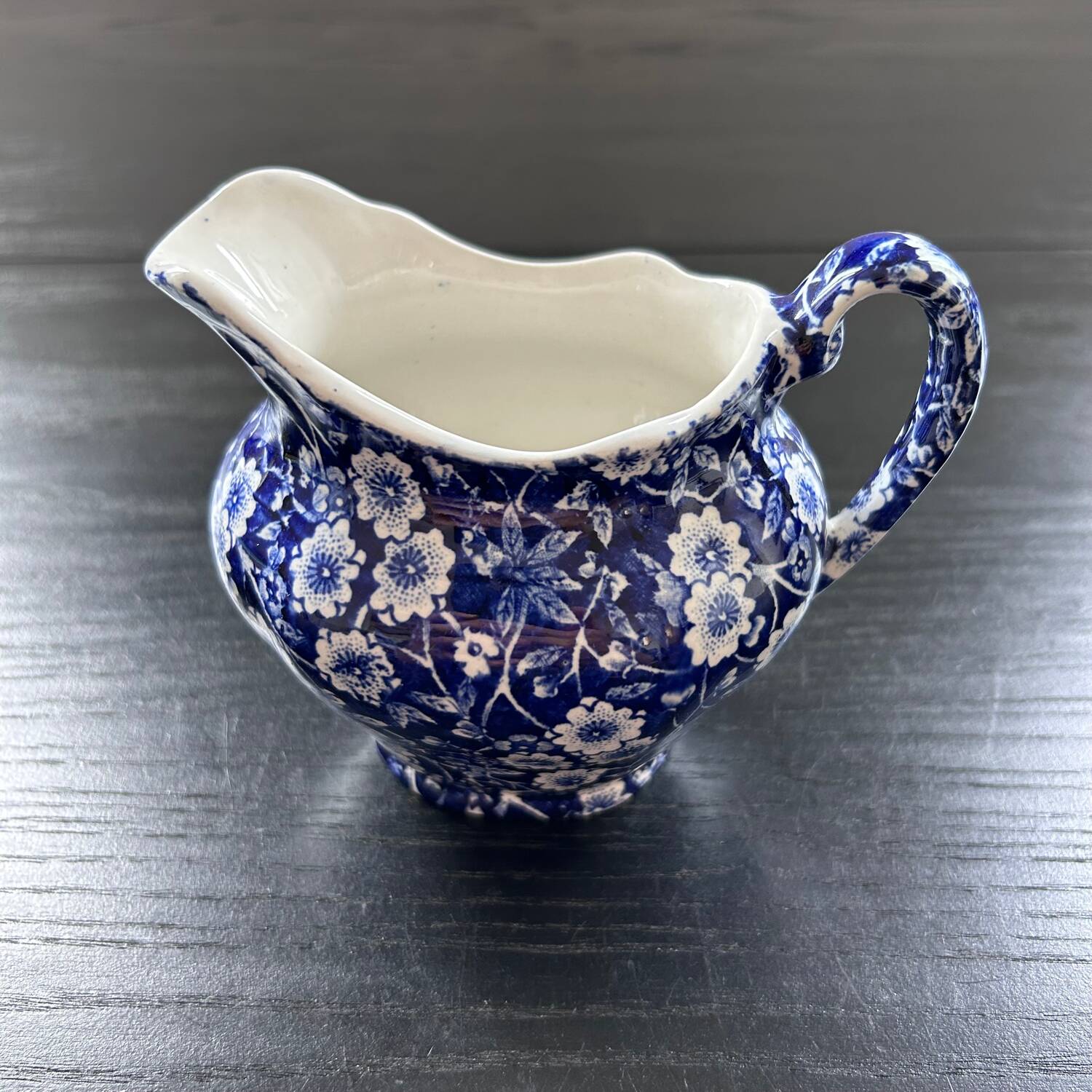 English porcelain creamer