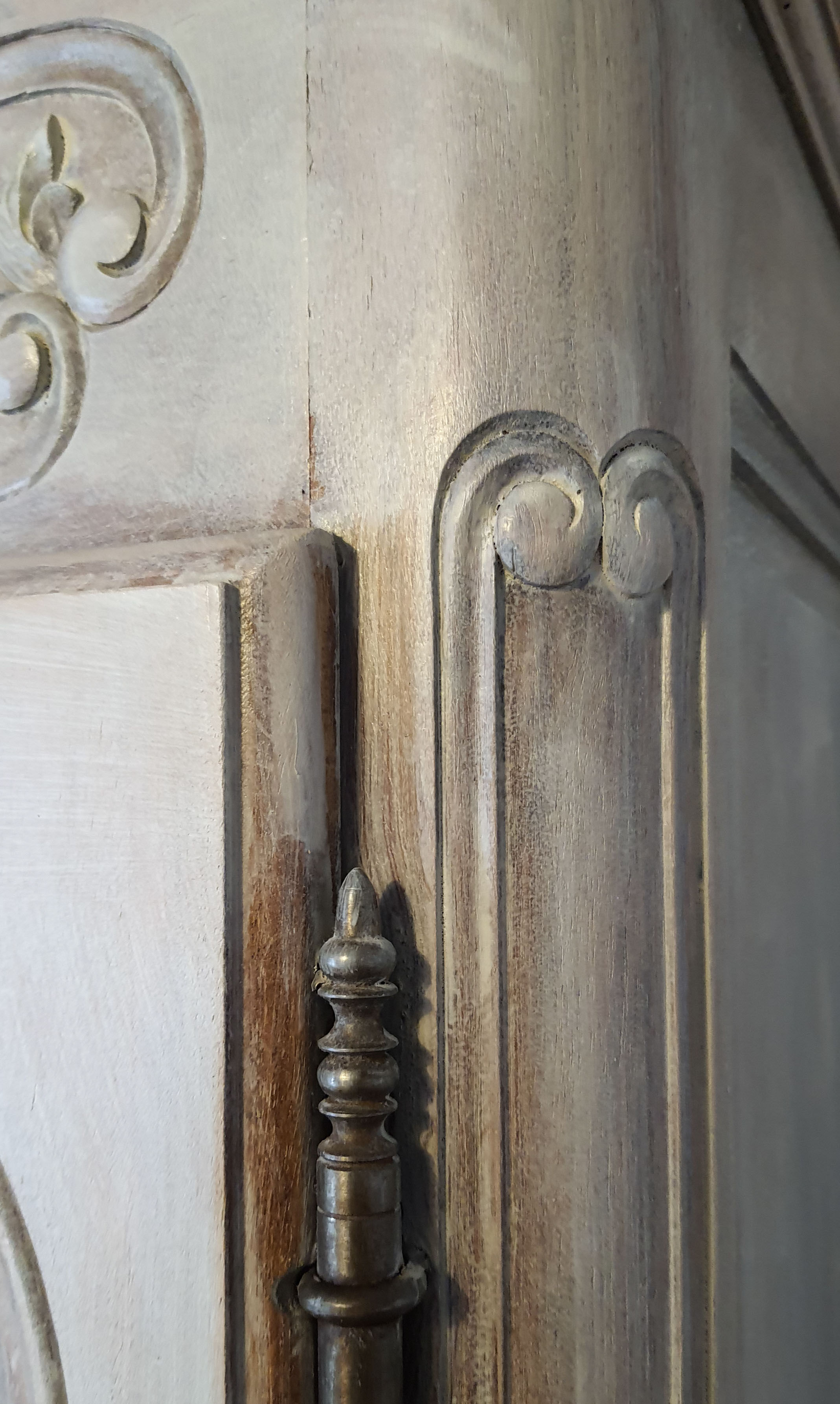 Louis XV wardrobe 3 doors wardrobe ceruse