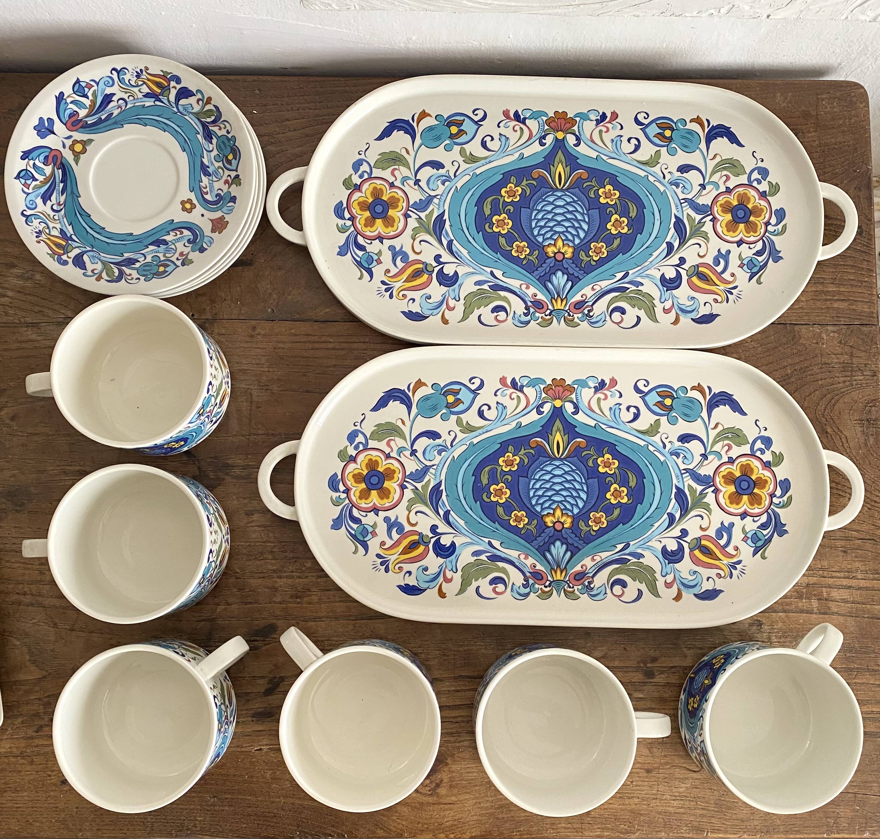 Villeroy and Boch Izmir model large cup breakfast set
