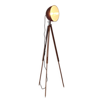 Industrial style tripod lamp. from the 60's