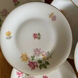 Porcelain cake service