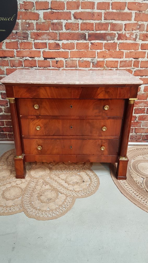 Half-column Empire chest of drawers