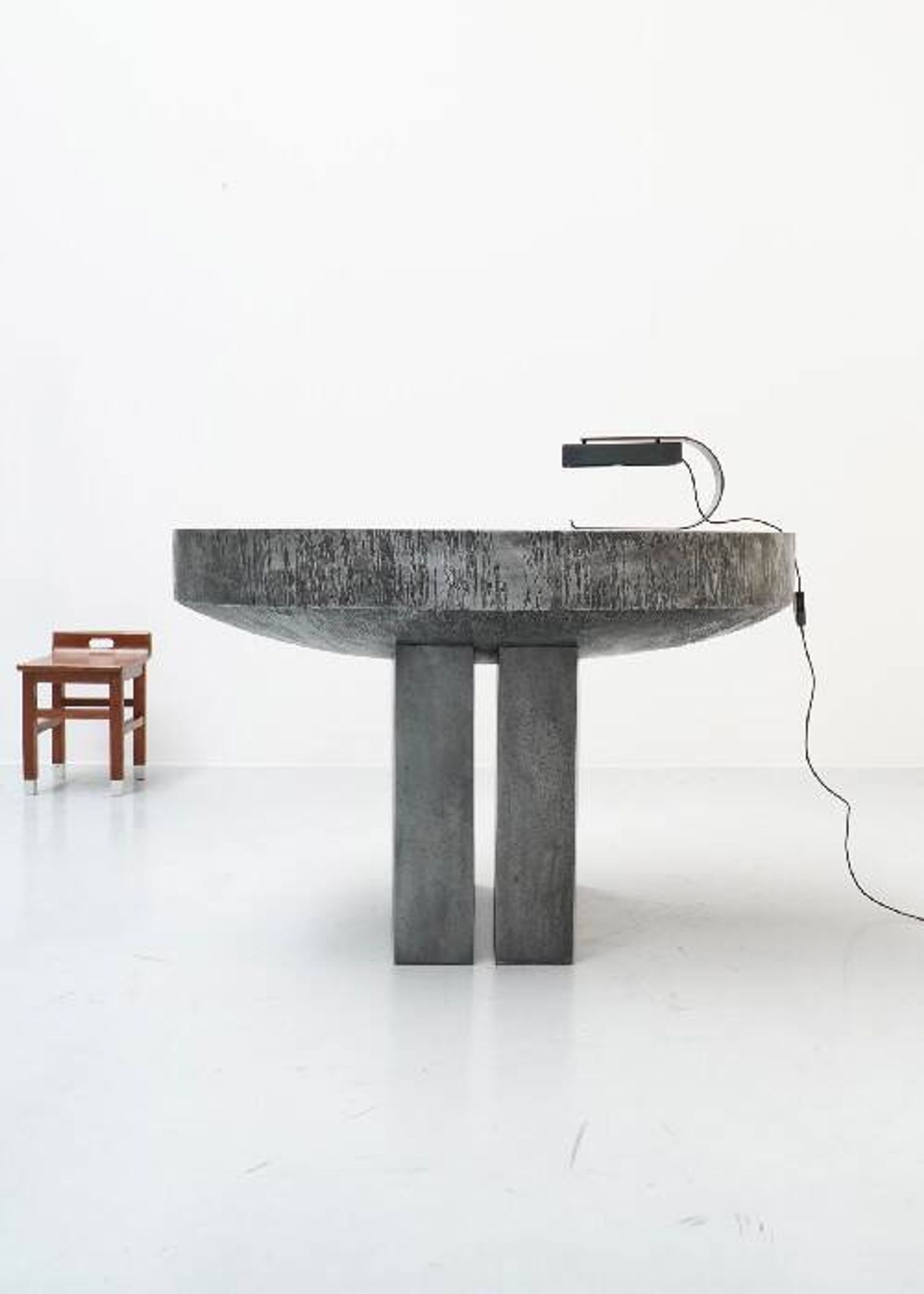 Roger Bonduel, Table Console en Acier Gravé à la Main