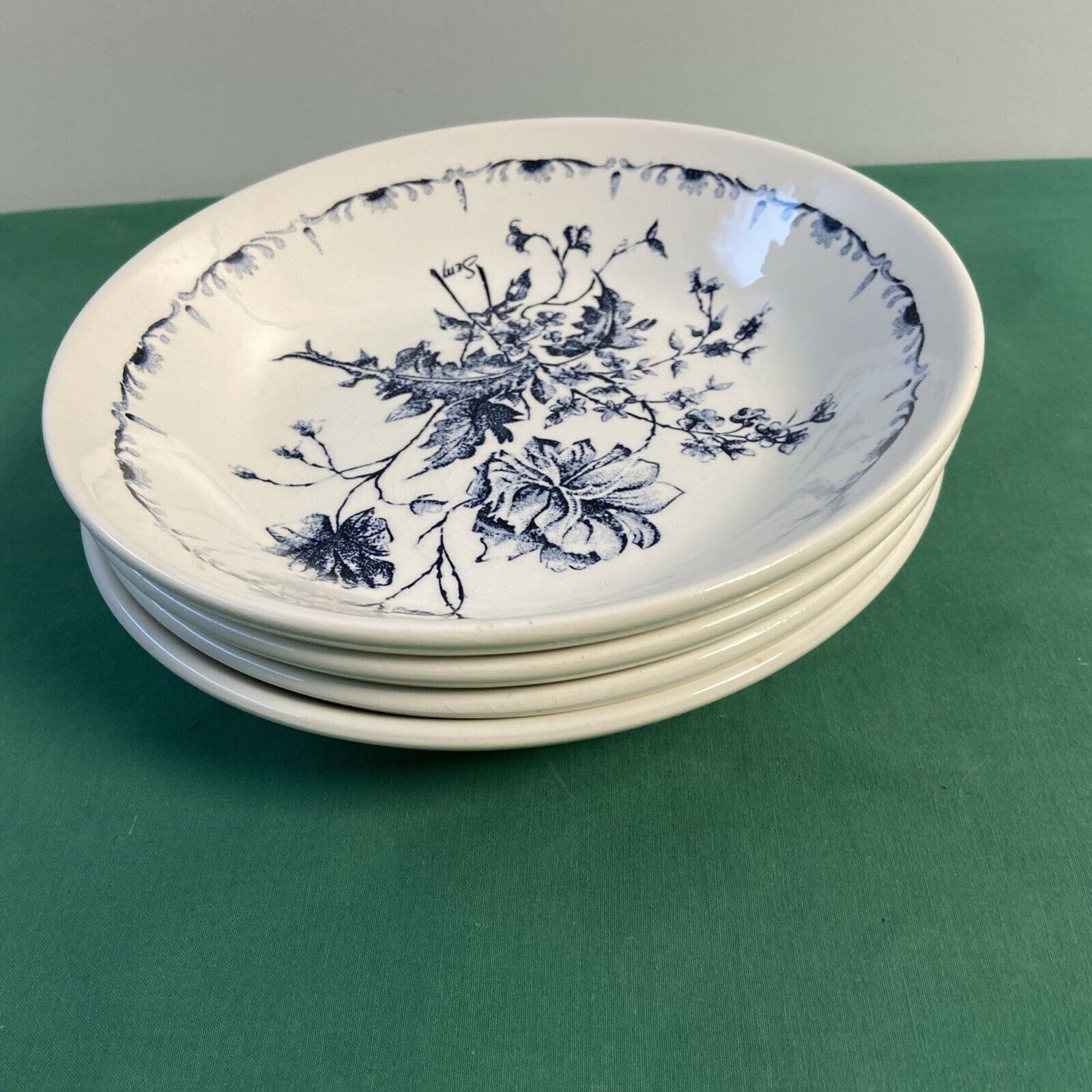 Set of 4 hollow plates Gien France vintage blue floral decorations signed