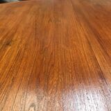 Scandinavian round table