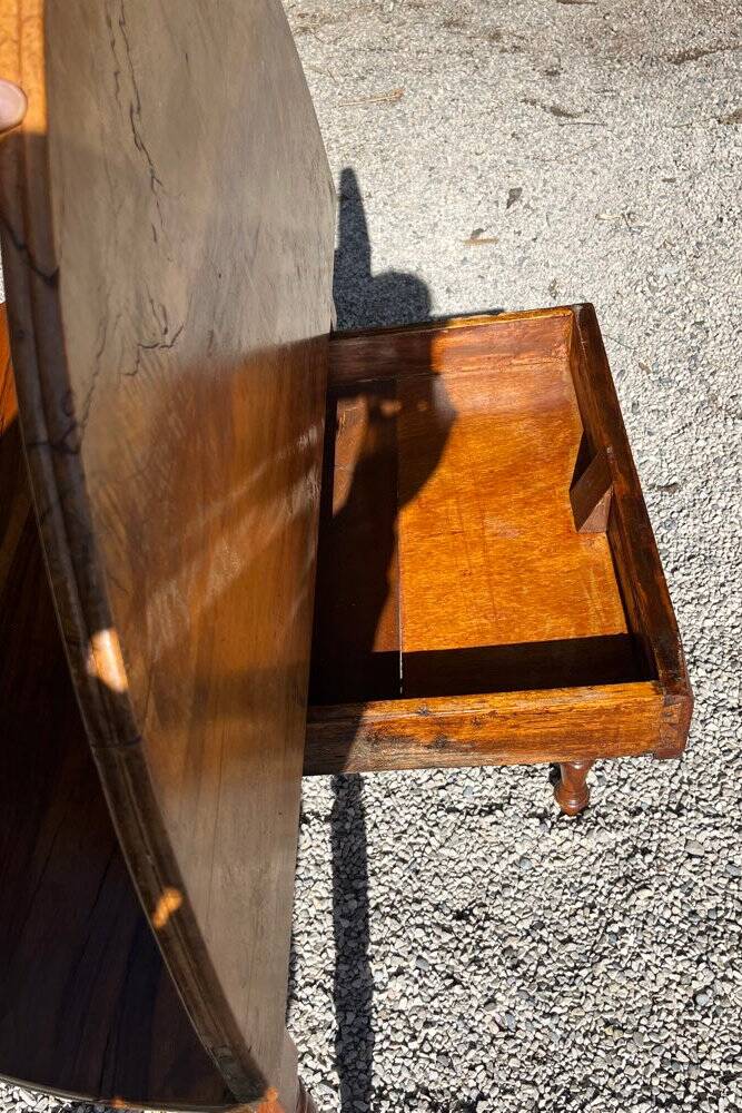 Half-moon table in solid walnut