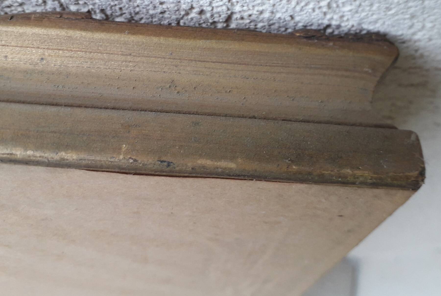 Rectangular gold mirror