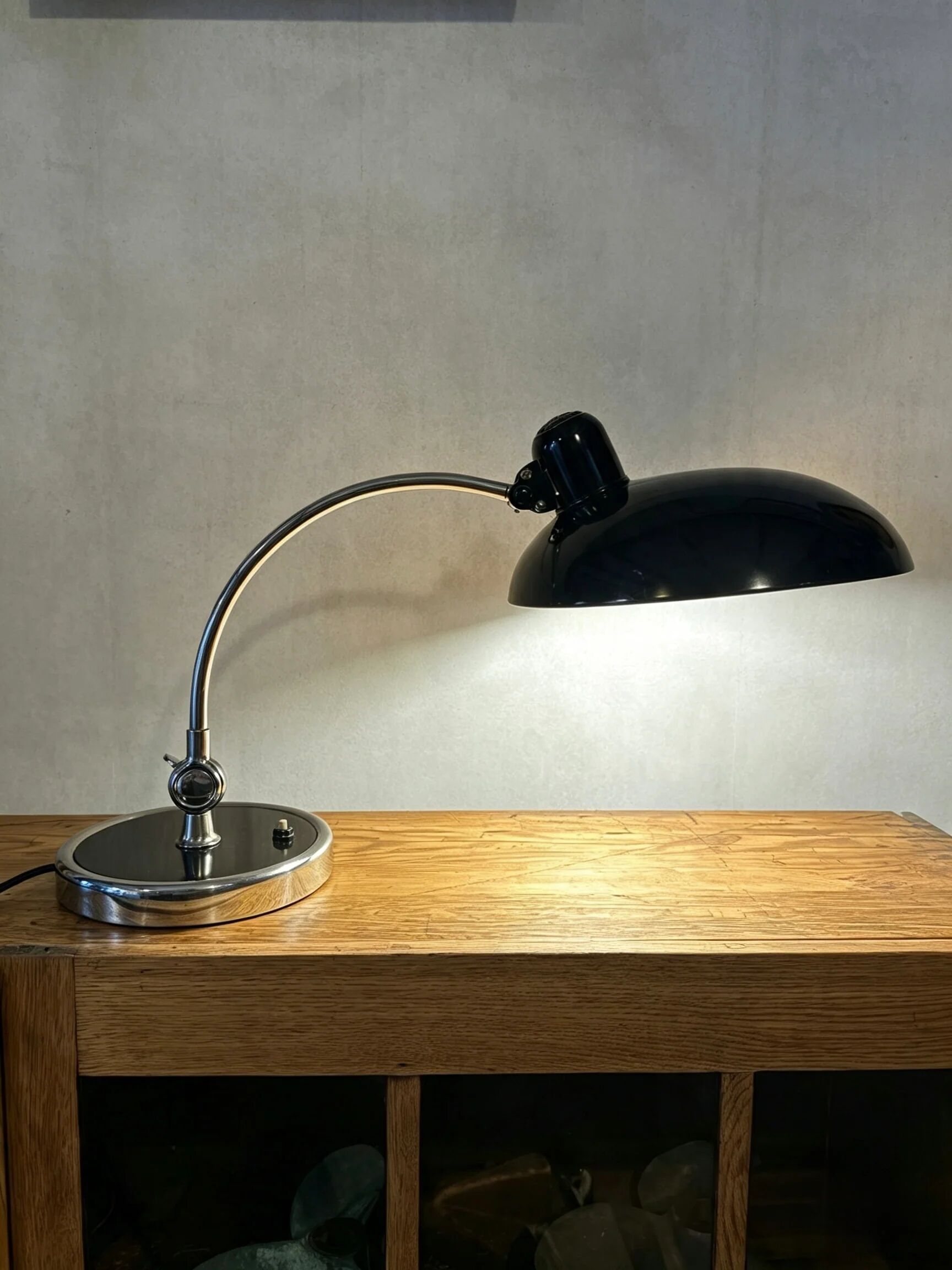 Model 6631 President Table Lamp by Kaiser Idell
