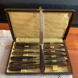 Cheese knives