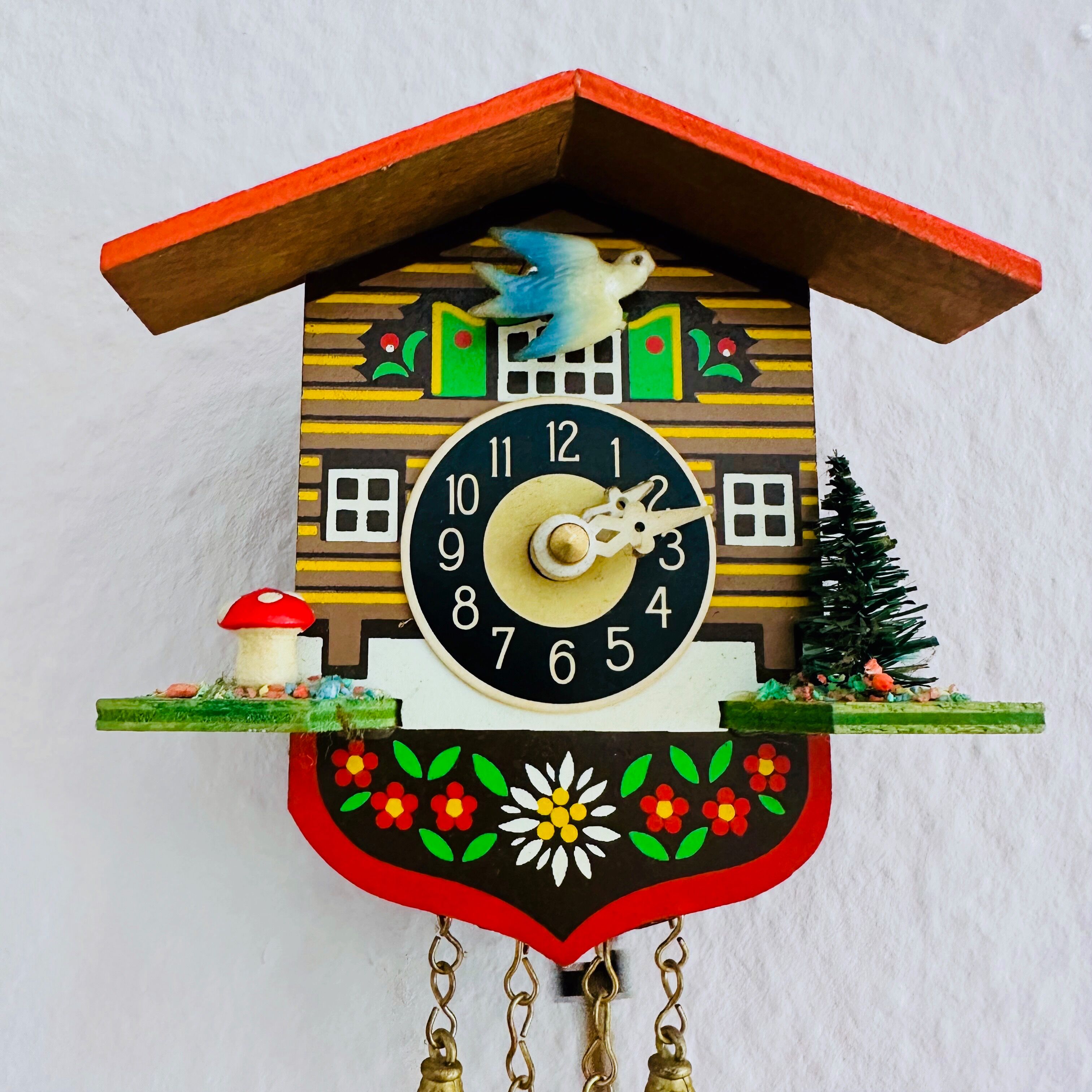 Vintage cuckoo clock, Engstler