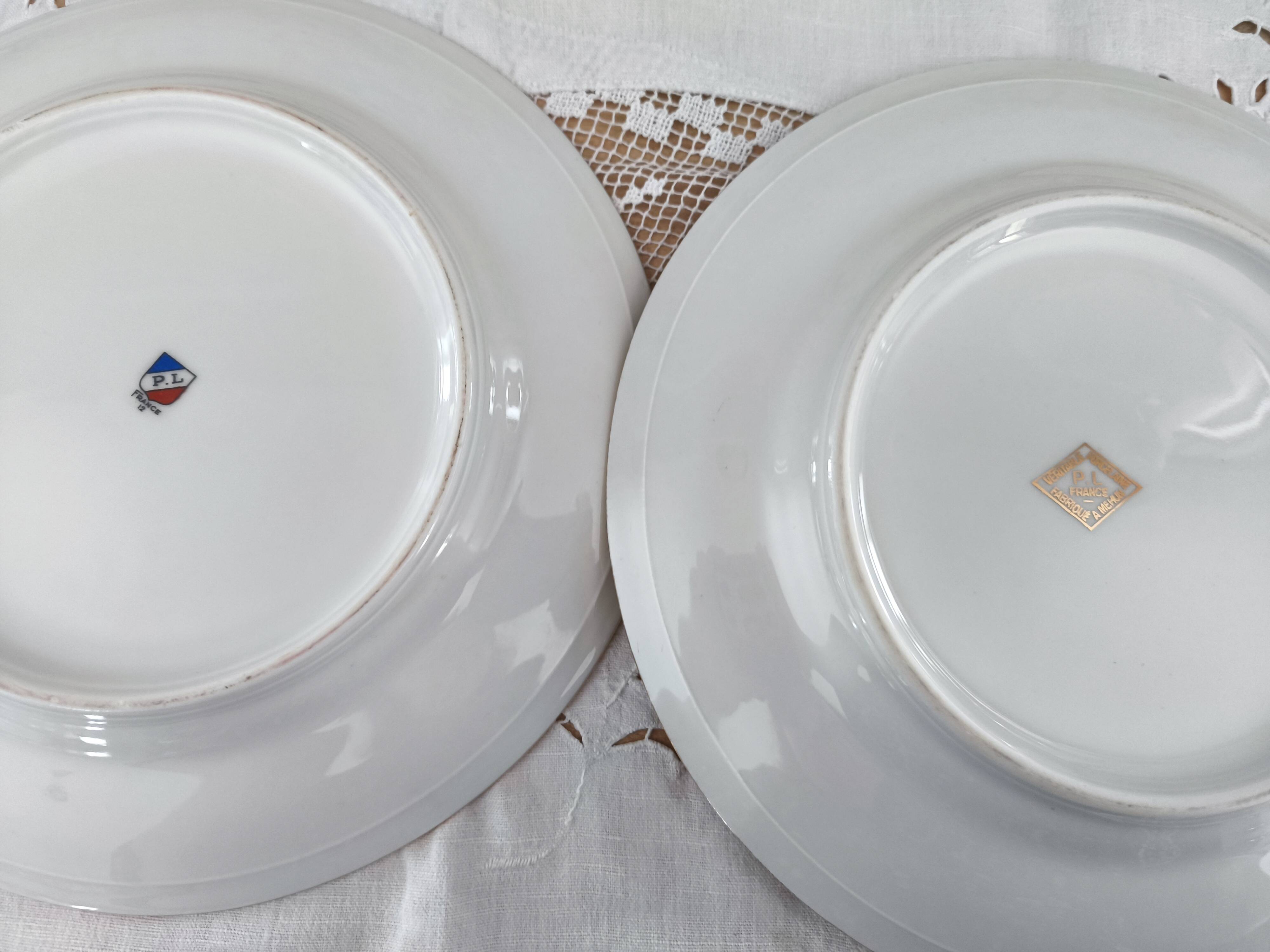 Set of 8 PL France porcelain dinner plates, water green marli and frieze