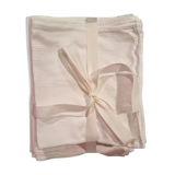 Set tablecloth and 12 damask towels