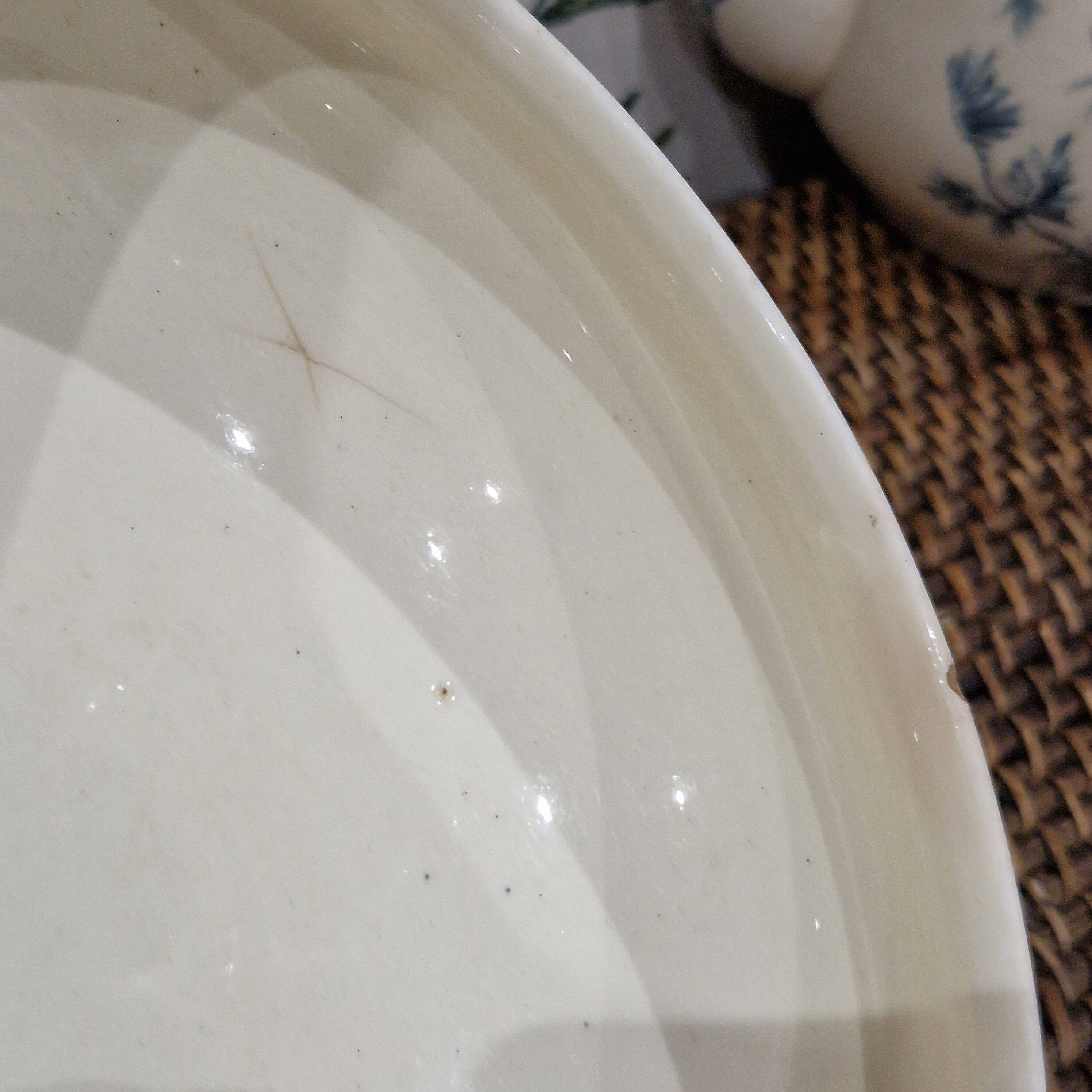 Petite soupière rare terre de fer ancienne salins rigal ameline motif cambaceres décor bleu abeilles