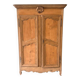 Handcrafted raw wood wardrobe (aeroground)