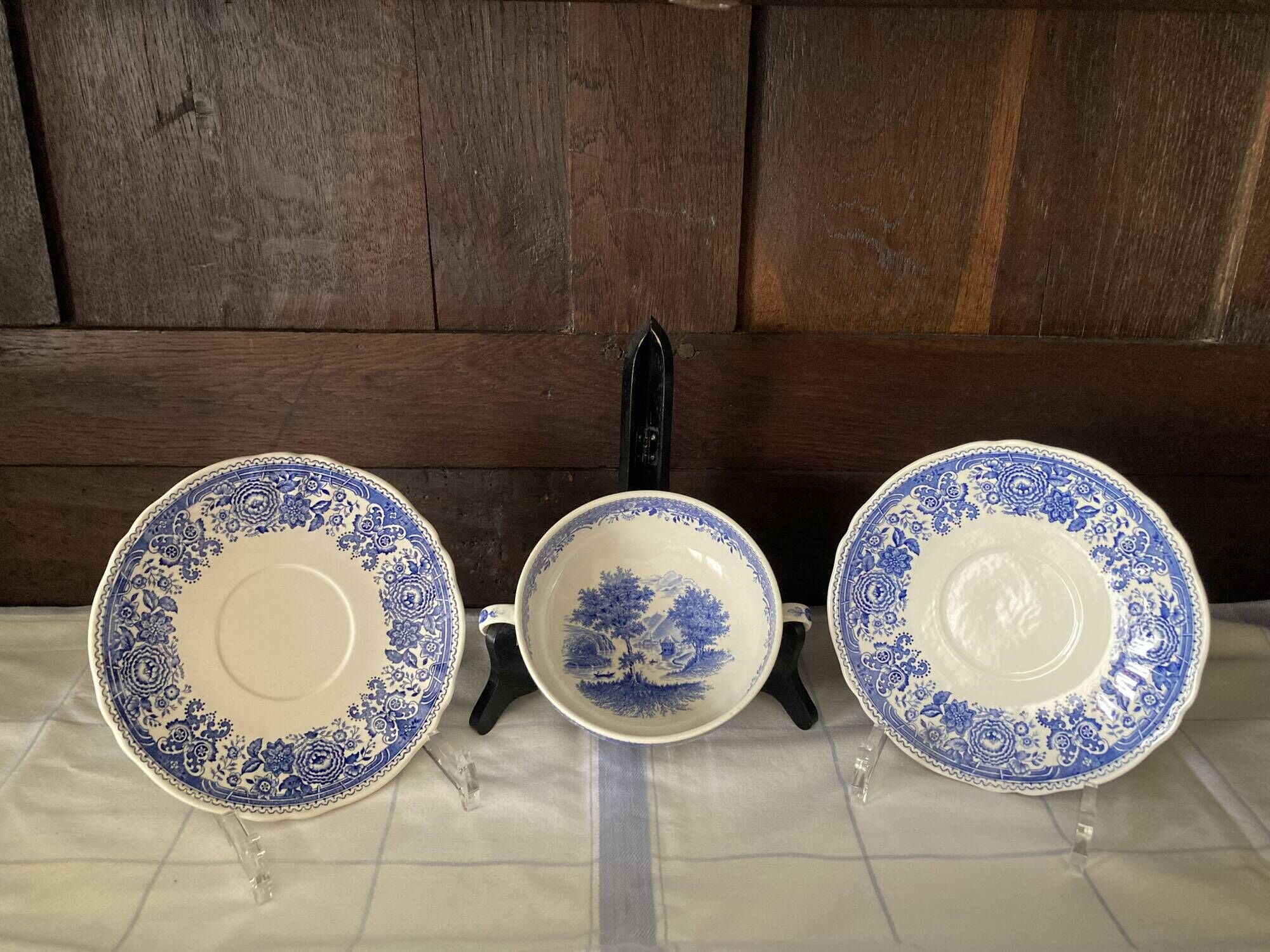 Villeroy & Boch Mettlach "Burgenland" bouillon cup and its two saucers.