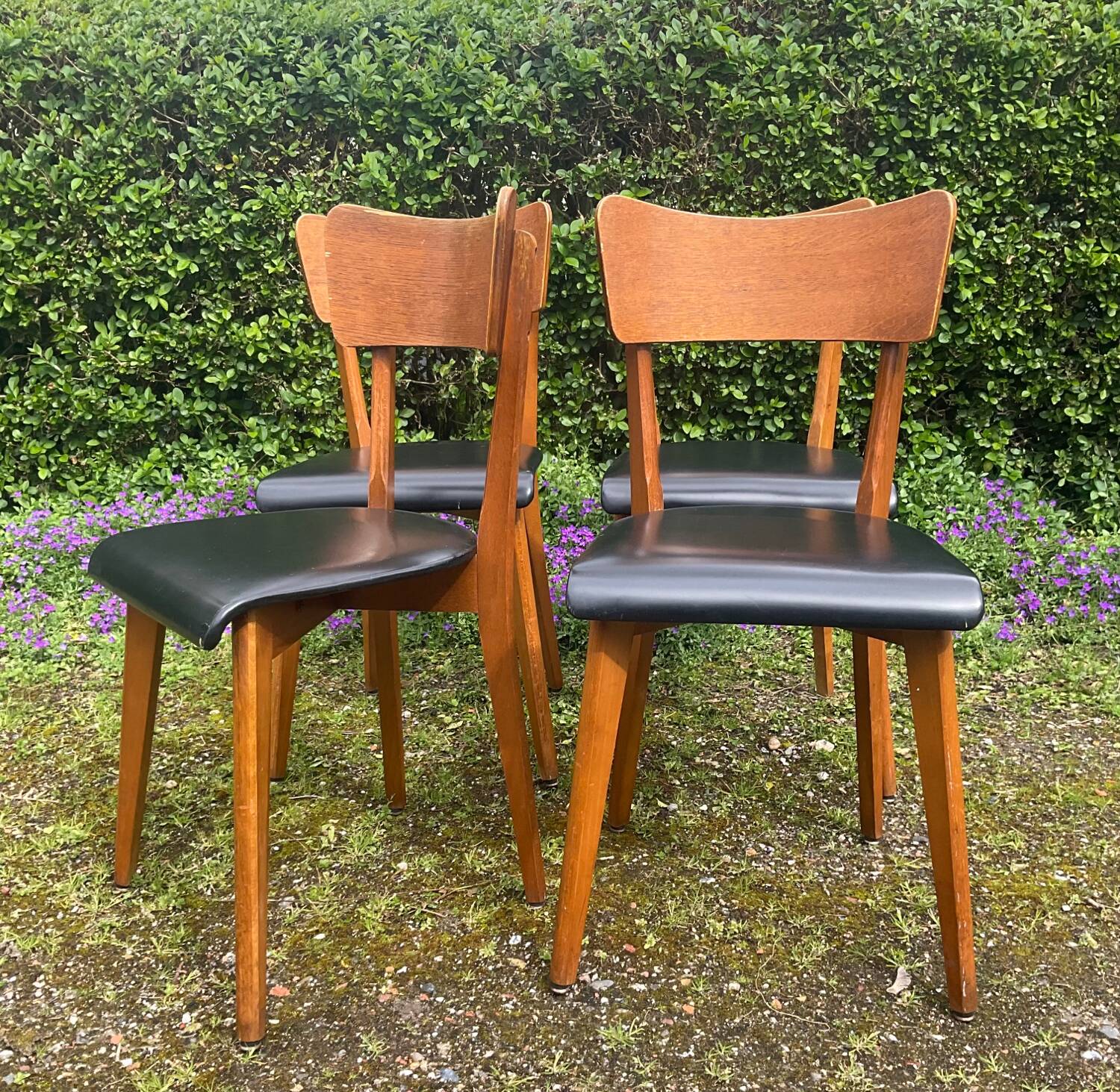 Series of 4 vintage chairs from the 50s and 60s