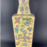 Chinese vase, Canton porcelain, Circa 1850