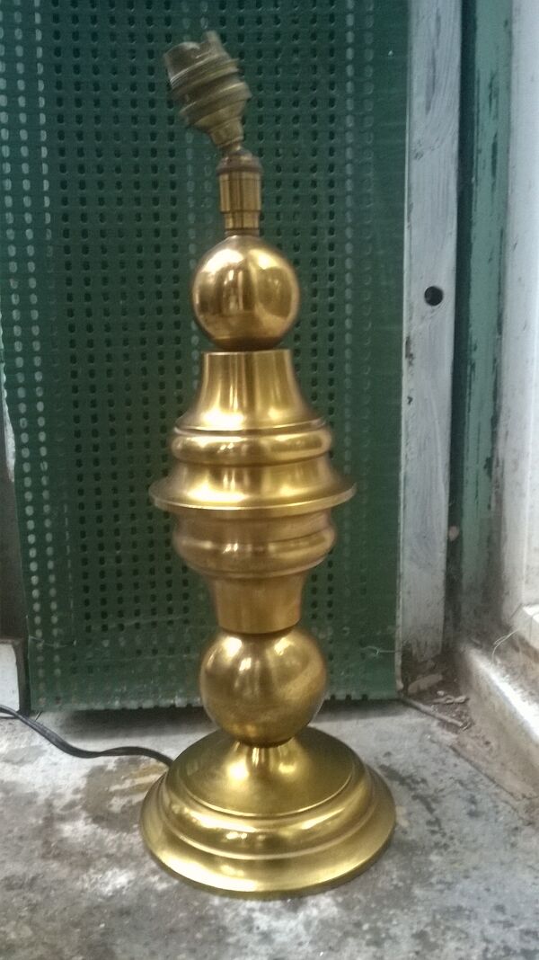 Pied de lampe de salon ancienne